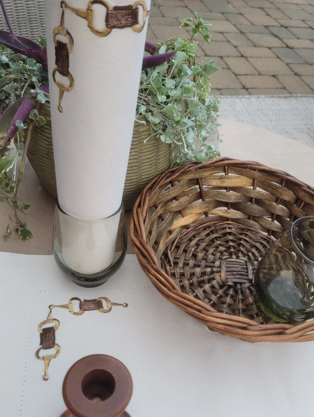 Vintage Equestrian Tablescape for 2 | Libbey Tempo Avocado Tumblers | Placemats